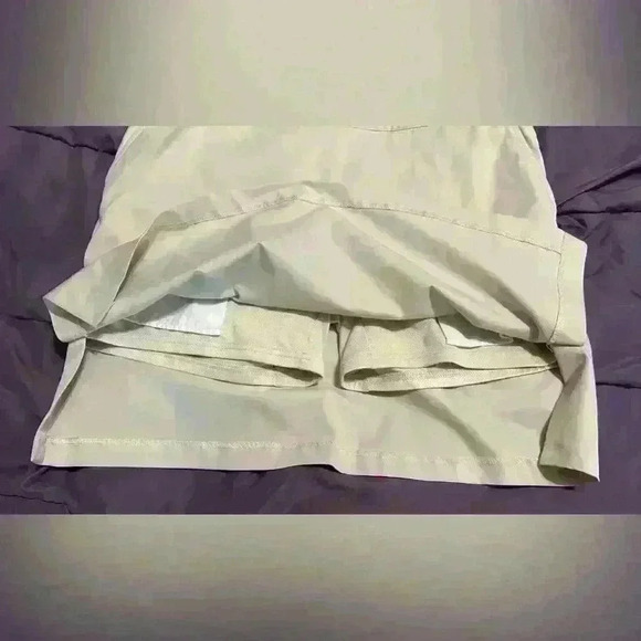 Adidas Skort beige size 10 - Picture 2 of 6